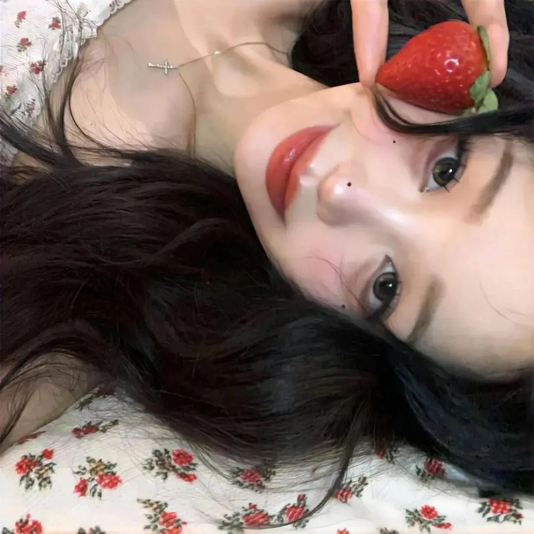 艳谍飘香